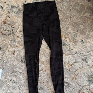 Lululemon align high rise camo legging 28”